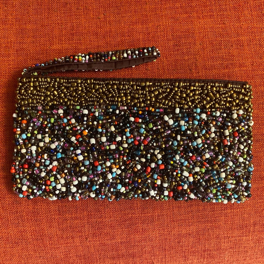 Super cute beaded clutch!